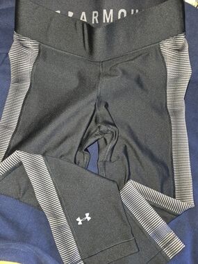 Under Armour Black Leggings with Gray Striped Side Panels